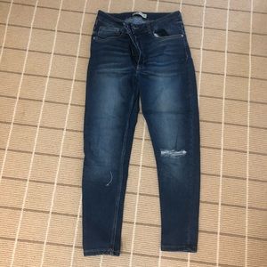Zara ripped knee denim skinny jean